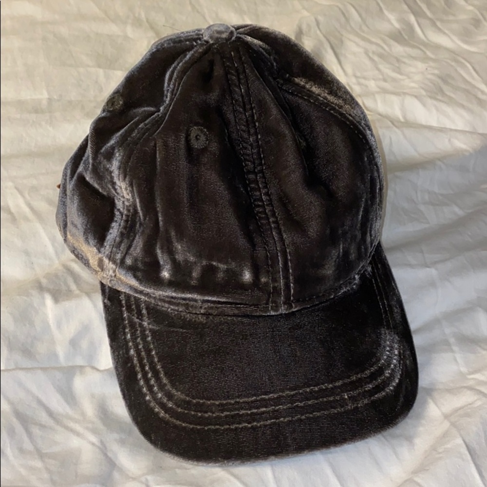 Madewell Grey Velvet Hat